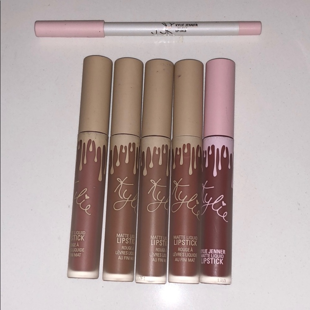 AUTHENTIC KYLIE MATTE LIQUID LIPSTICKS BUNDLE
